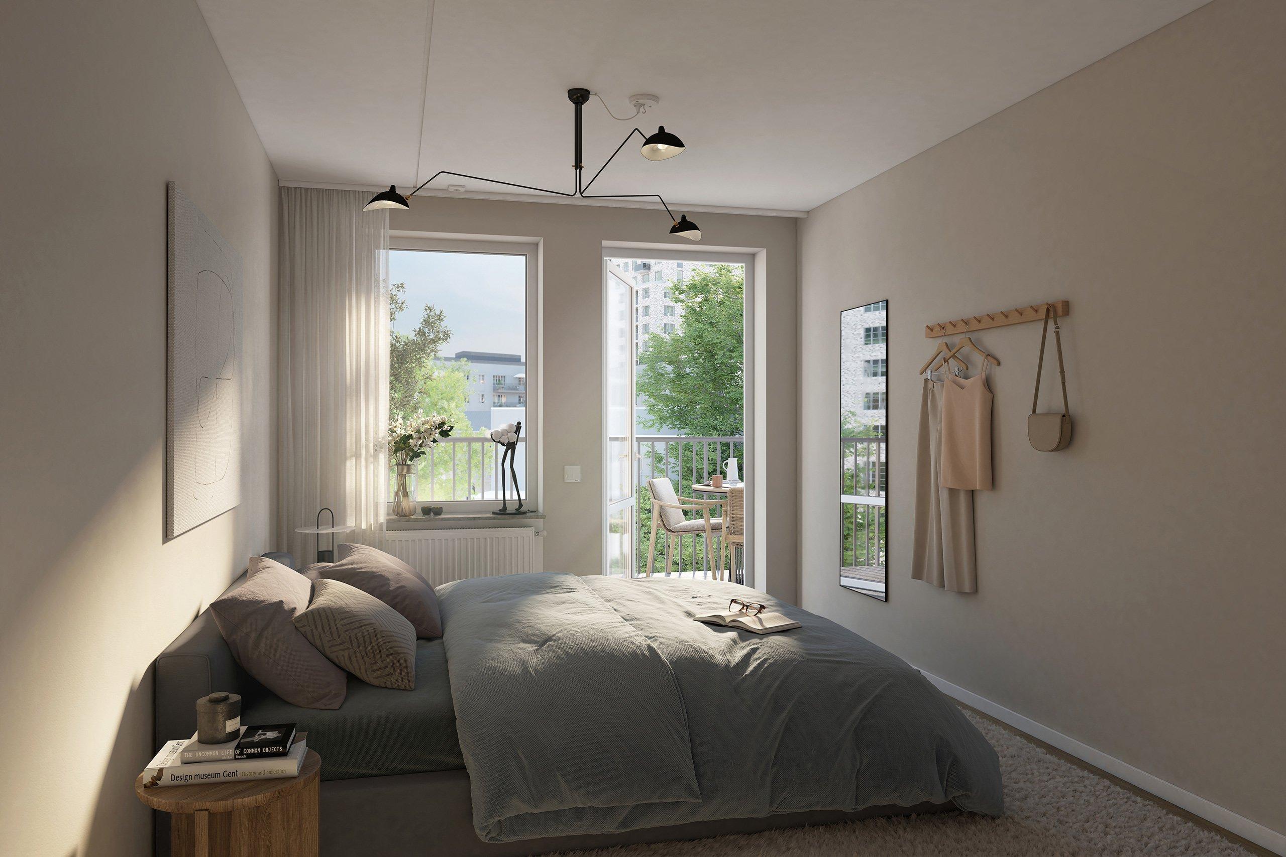 Vilsamt sovrum med parkettgolv, ljusinsläpp och en härlig balkong (visionsbild).