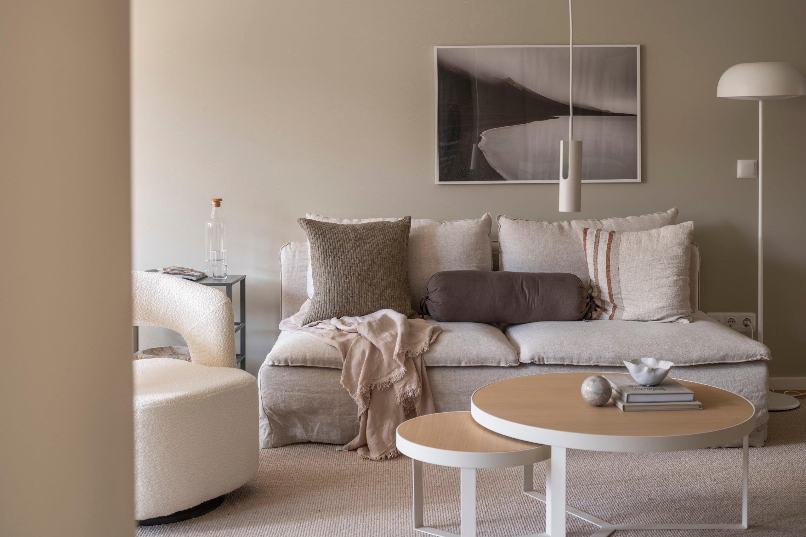 Ängsviolen består av välplanerade lägenheter i olika storlekar. Här bor du med gångavstånd till pendeltåg, skola och förskola (visionsbild).